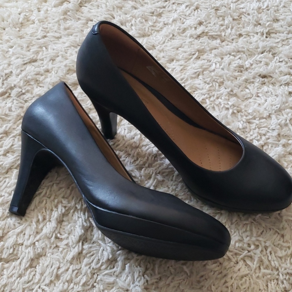 Clark's heels